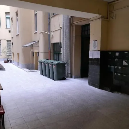 Cherry Blossom Designer In The Center With Free Parking Apartment *