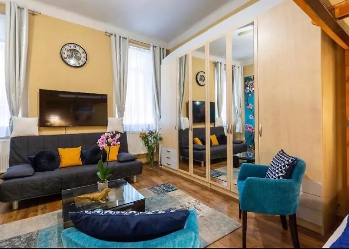 Apartamento Cherry Blossom Designer In The Center With Free Parking